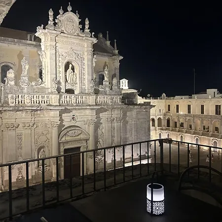 Palazzo Lanzilao's Гостевой дом Лечче